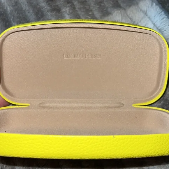 Emilio Pucci Sunglasses - Picture 5 of 6